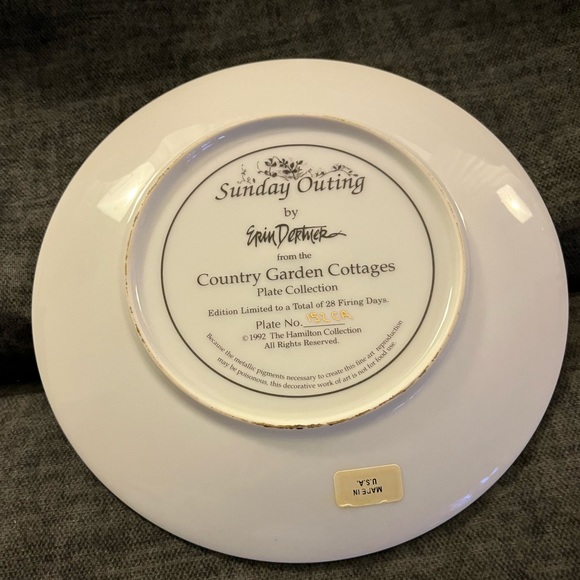 1992 Country Garden Cottages collection - Picture 3 of 3